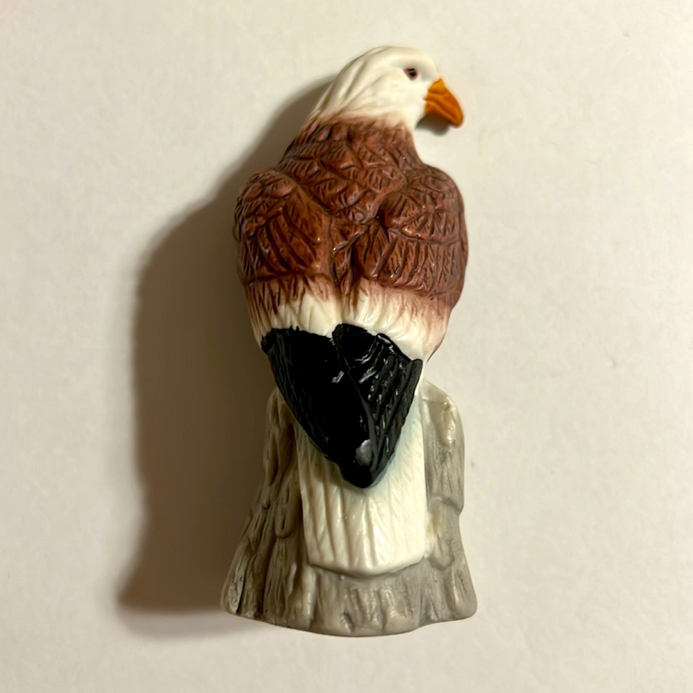 Vintage Brown and White American Eagle 🦅 Figurine. NWOT - Picture 3 of 8